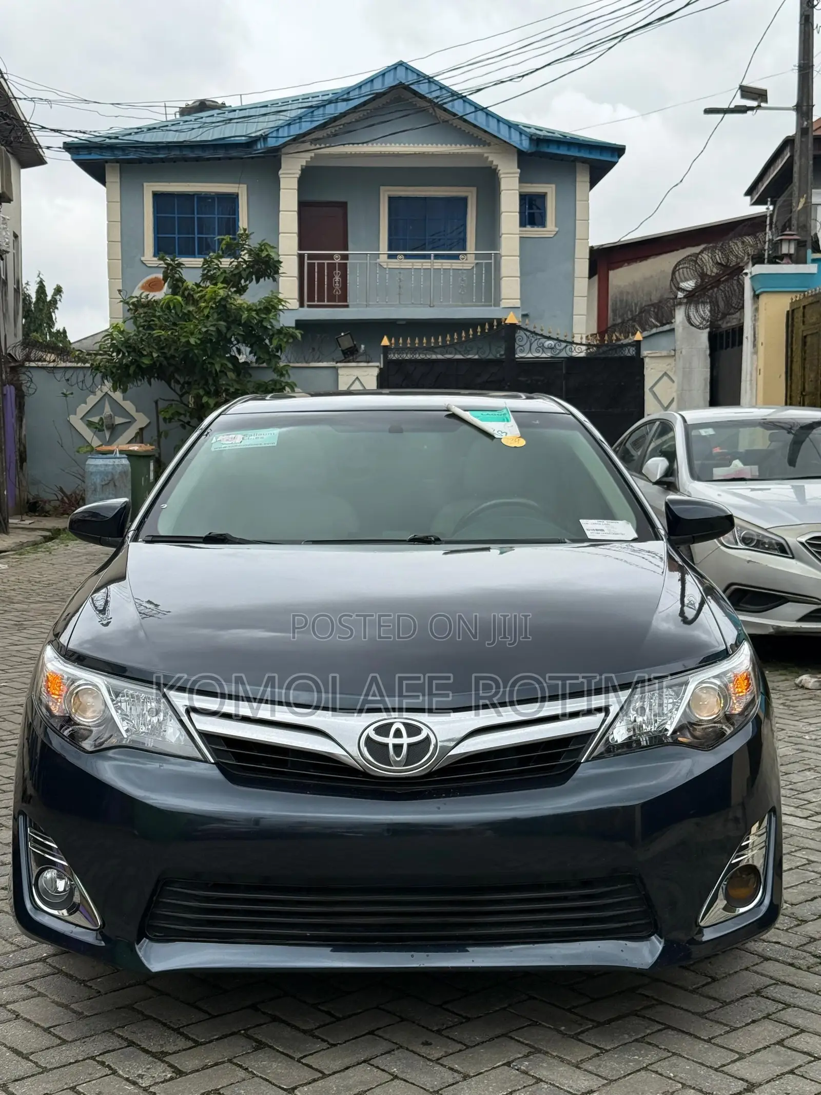Toyota Camry XLE 4dr Sedan (2.5L 4cyl 6A) 2012 Black