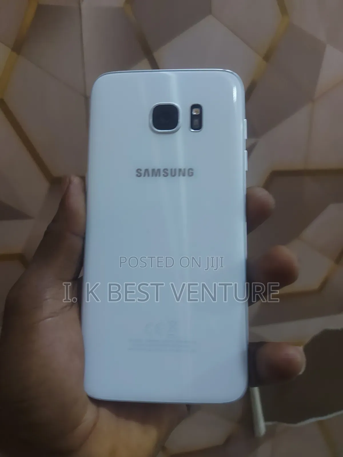 Samsung Galaxy S7 edge 32 GB White