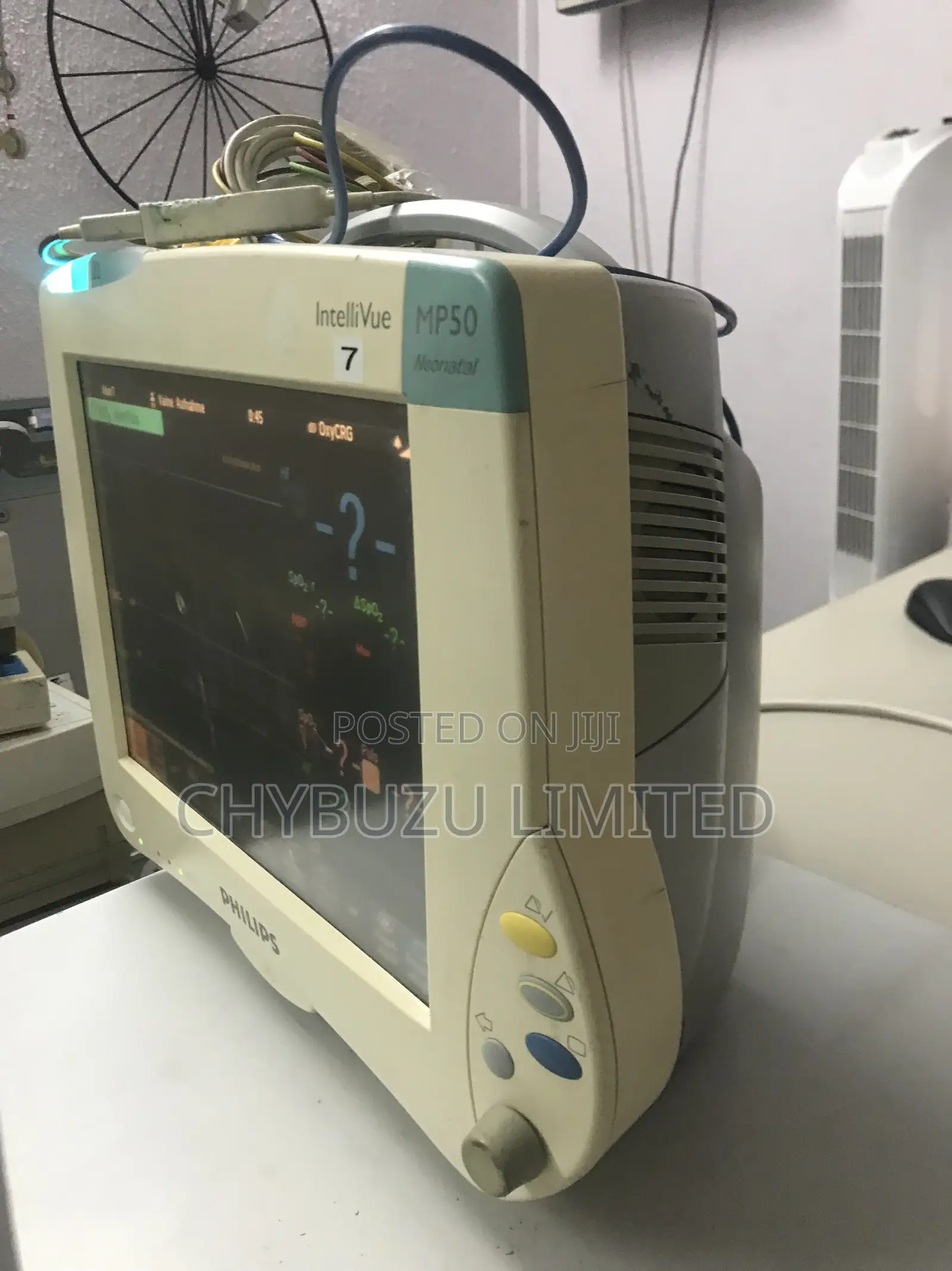 Phillips Patient Monitor With Backup Monitor