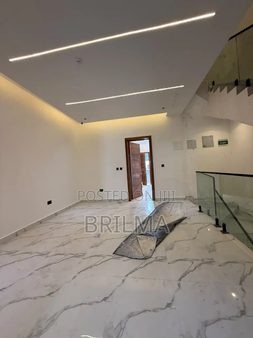 4bdrm Duplex in Guzape District for sale