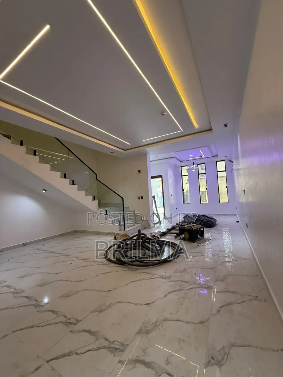 4bdrm Duplex in Guzape District for sale