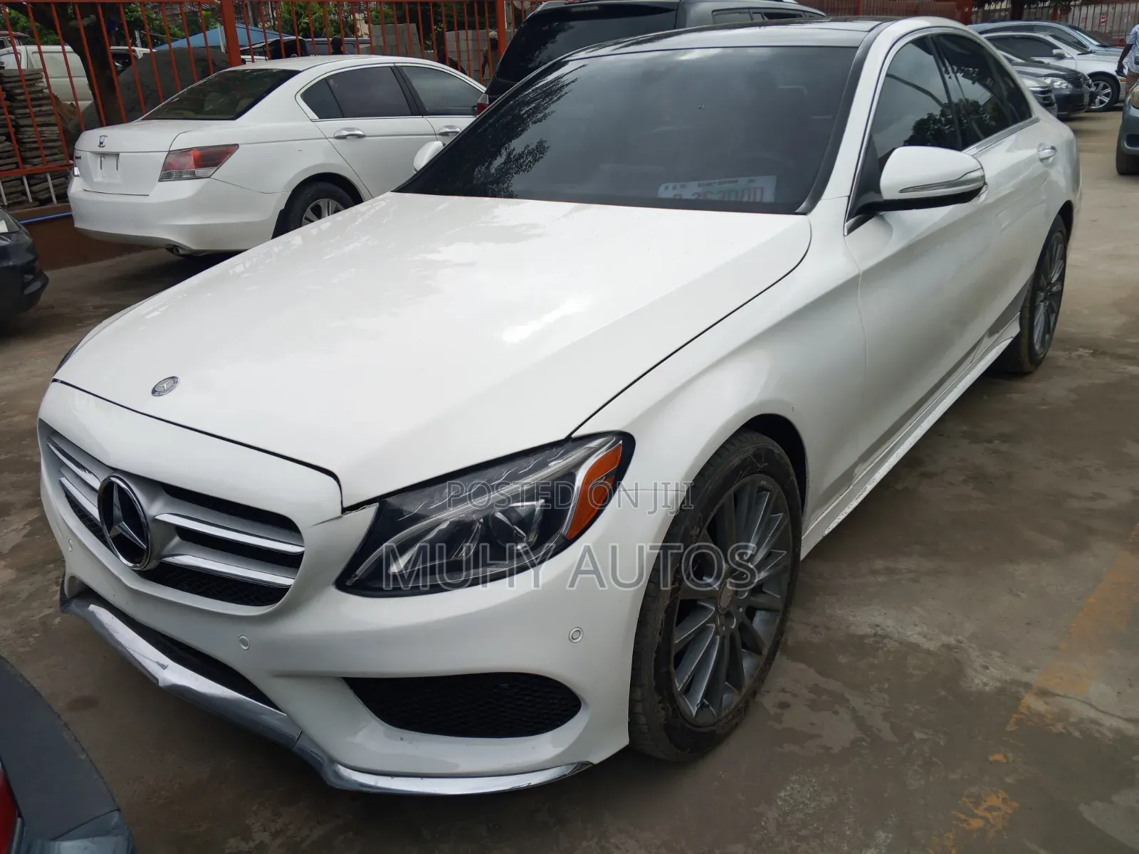 Mercedes-Benz C400 4Matic AWD Sedan (3.0L V6 7A) 2015 White
