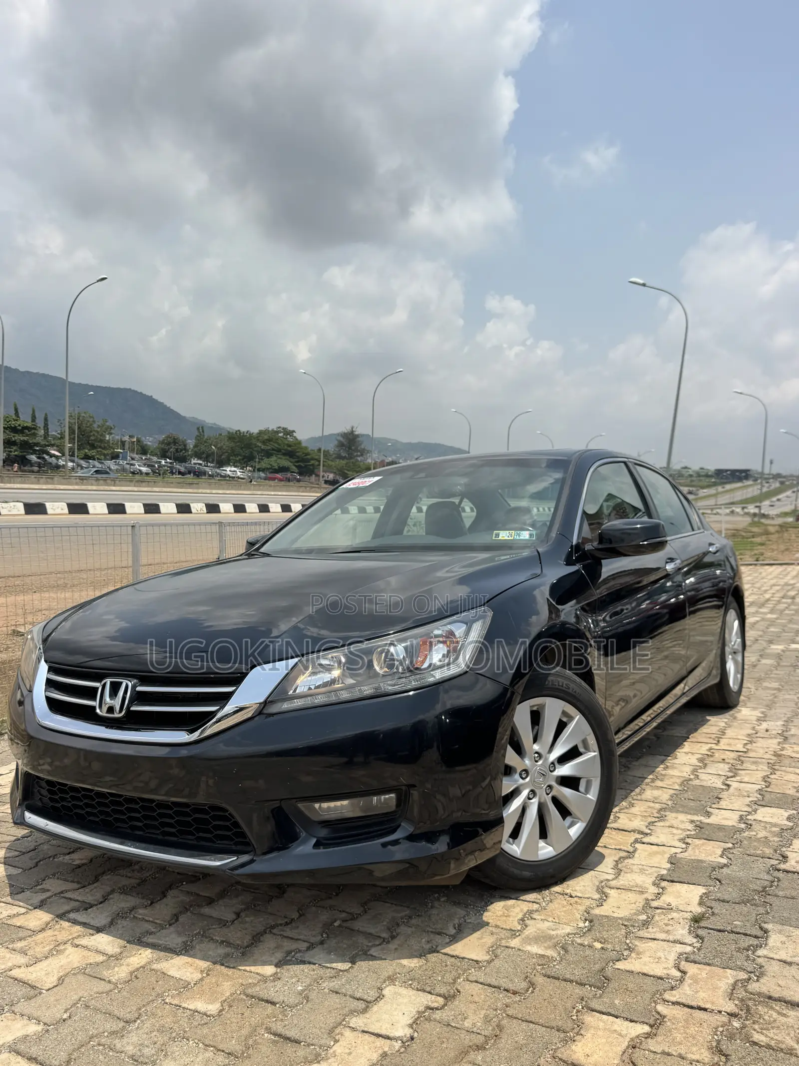 Honda Accord Touring V-6 4dr Sedan (3.5L 6cyl 6A) 2014 Black