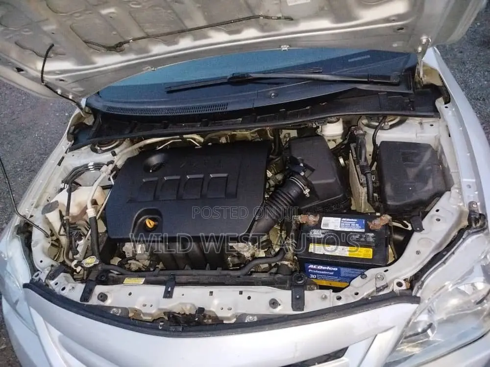 Toyota Camry 2011 Silver