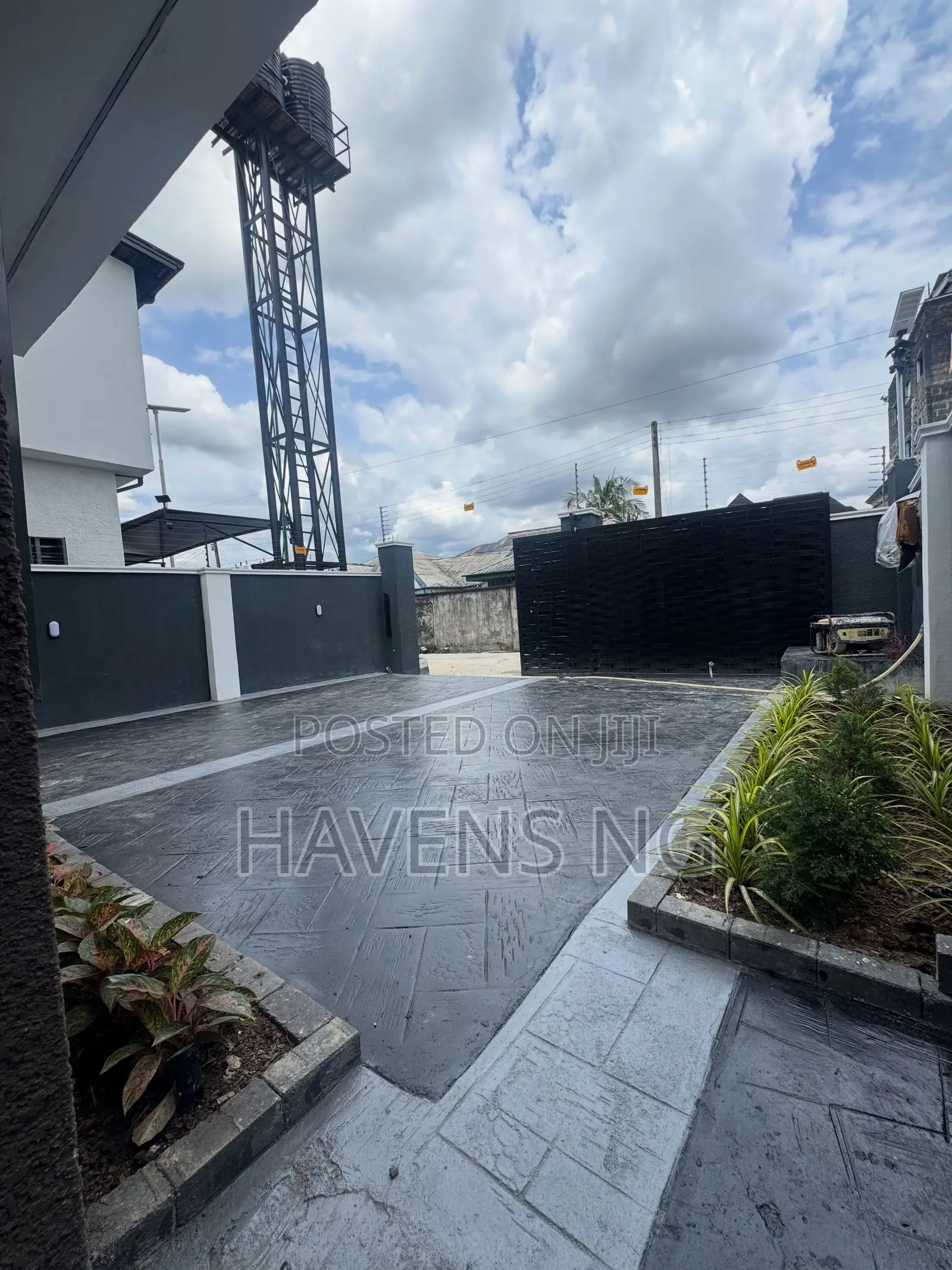 4bdrm Duplex in Obio-Akpor for sale