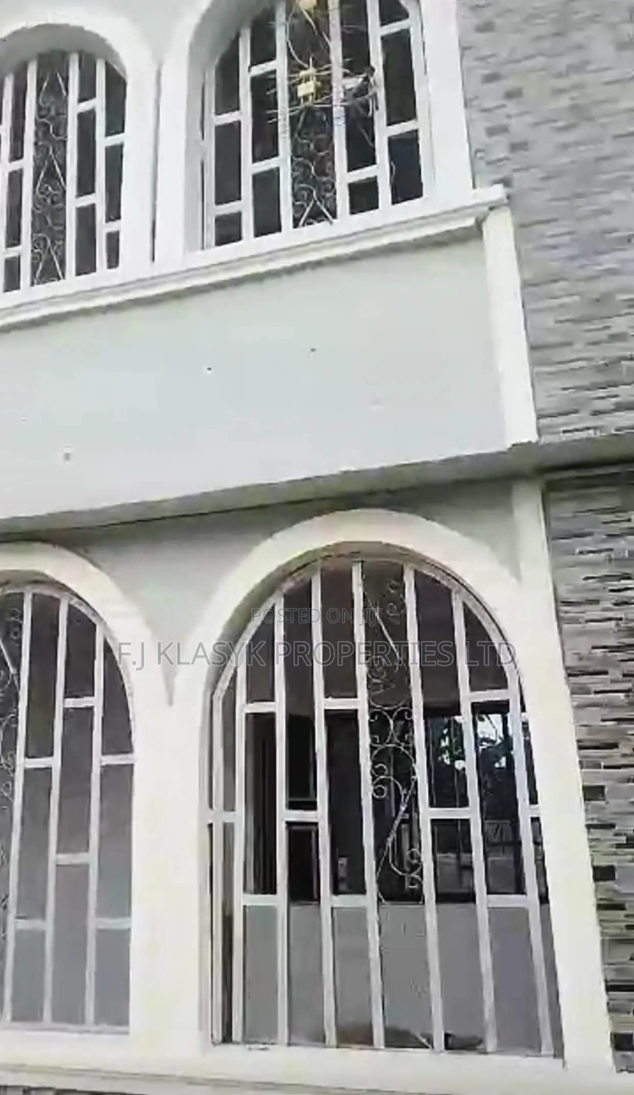 3bdrm Block of Flats in Benin City for sale