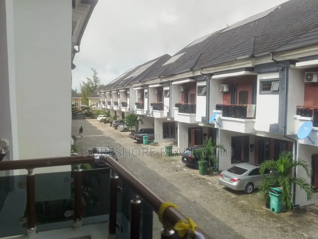 4bdrm Duplex in Ikota Gra for sale