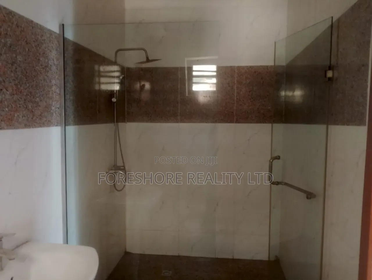 4bdrm Duplex in Ikota Gra for sale