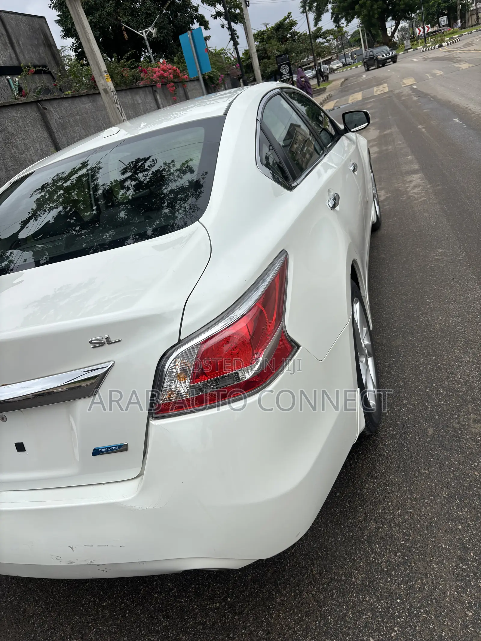 Nissan Altima 2015 White
