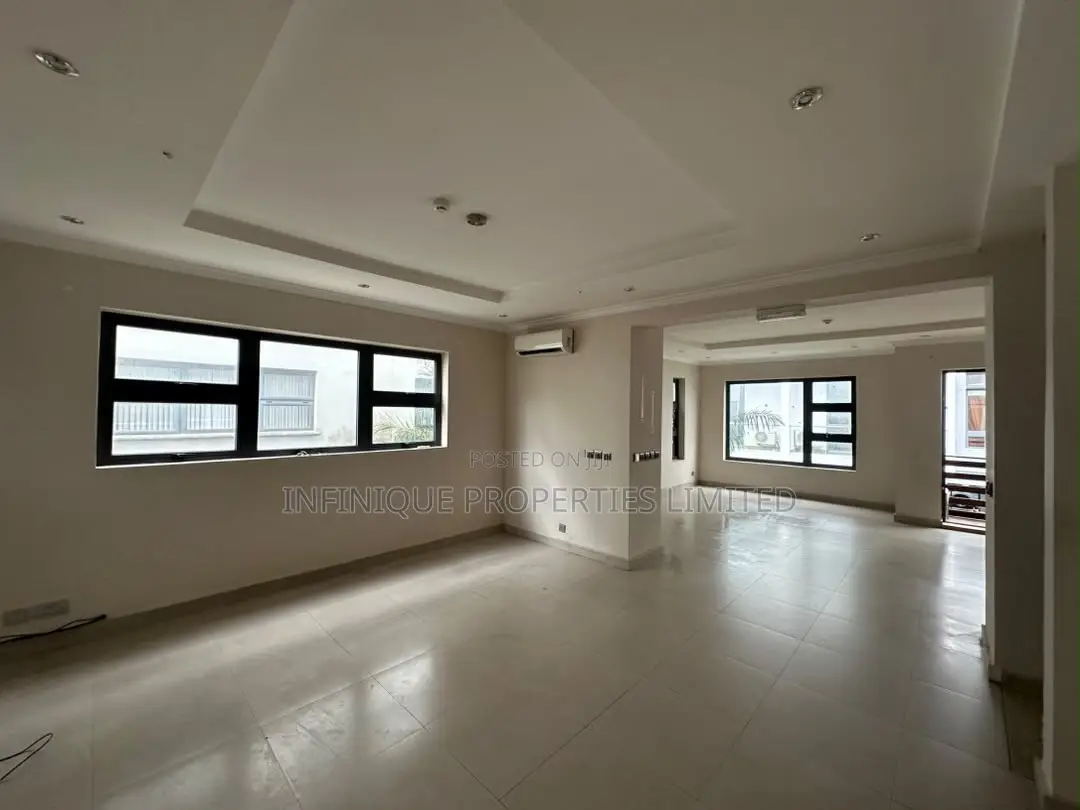 4bdrm Townhouse / Terrace in Ikoyi for rent