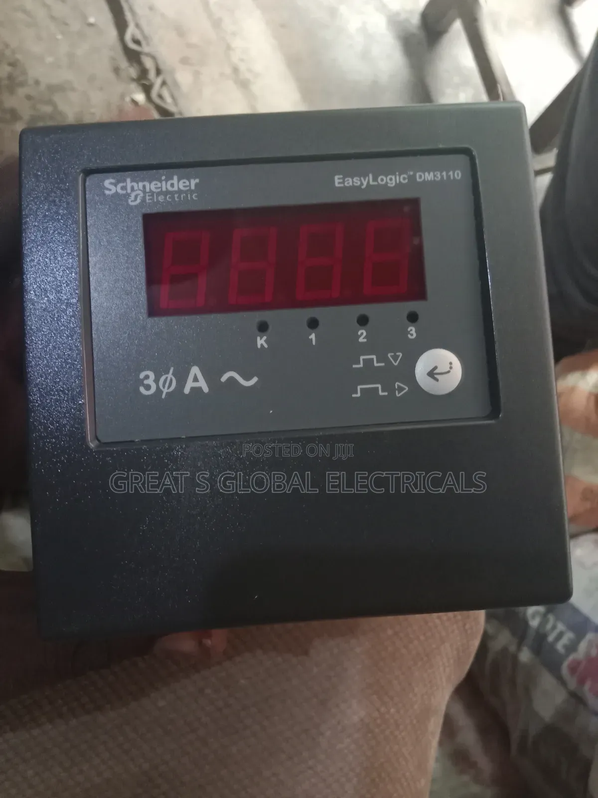 Schneider Electric DM3110 Digital Panel Meter