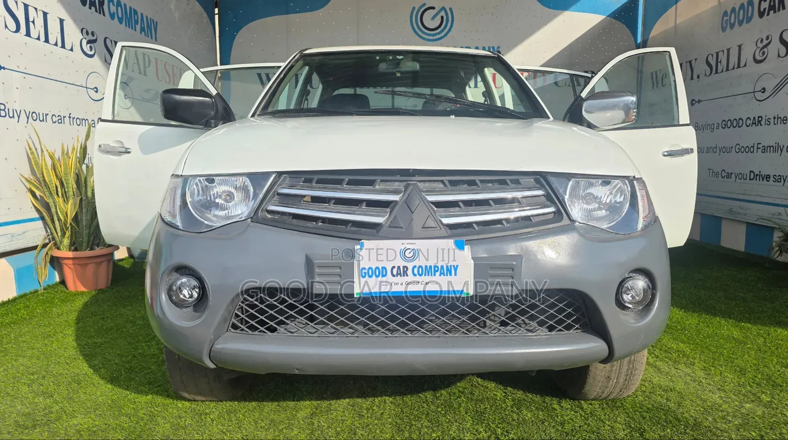 Mitsubishi L200 2013 White