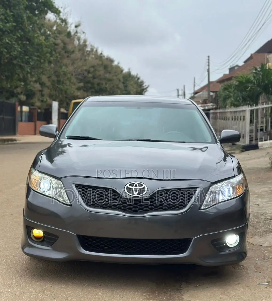 Toyota Camry SE 4dr Sedan (2.5L 4cyl 6AM) 2010 Gray