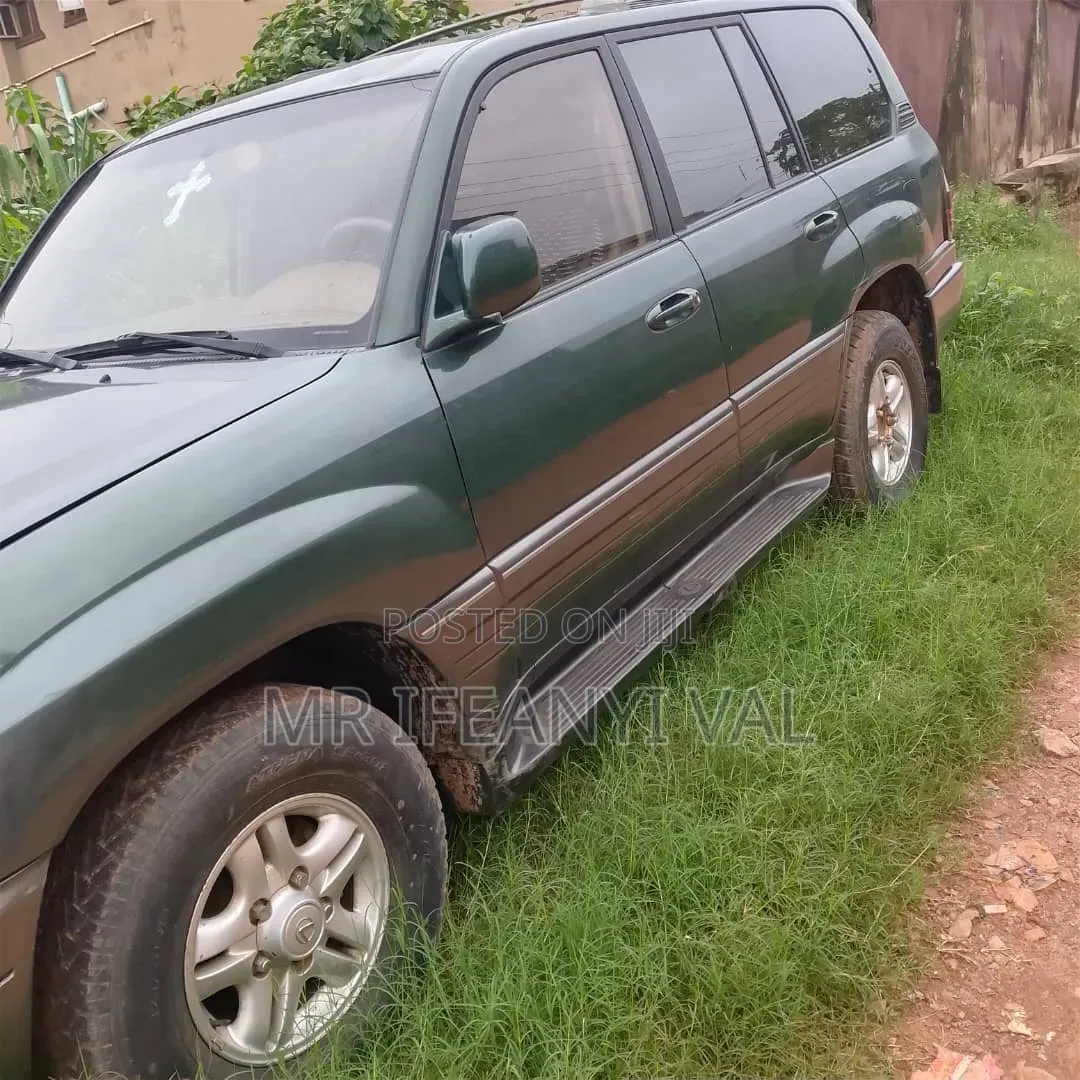 Lexus LX 470 AWD 2002 Green