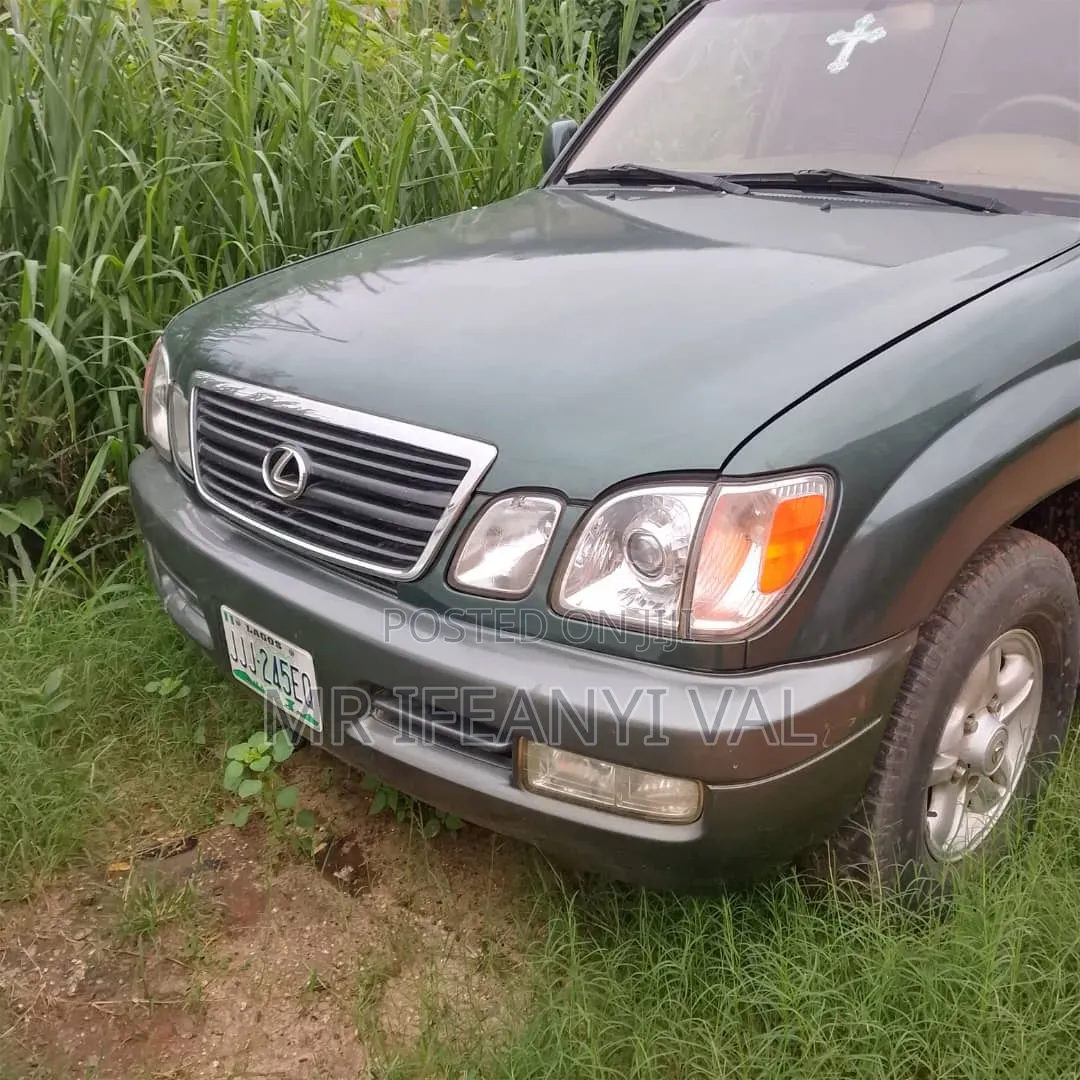 Lexus LX 470 AWD 2002 Green