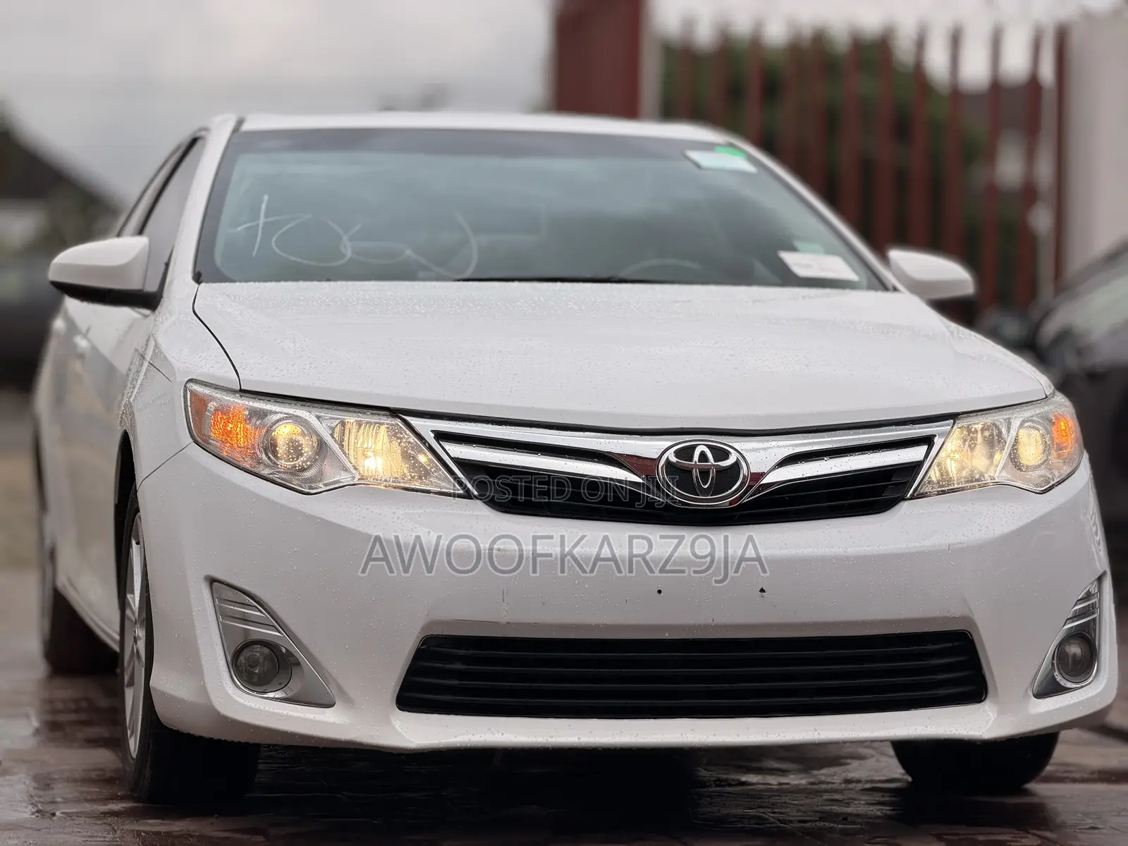 Toyota Camry XLE 4dr Sedan (2.5L 4cyl 6A) 2014 White