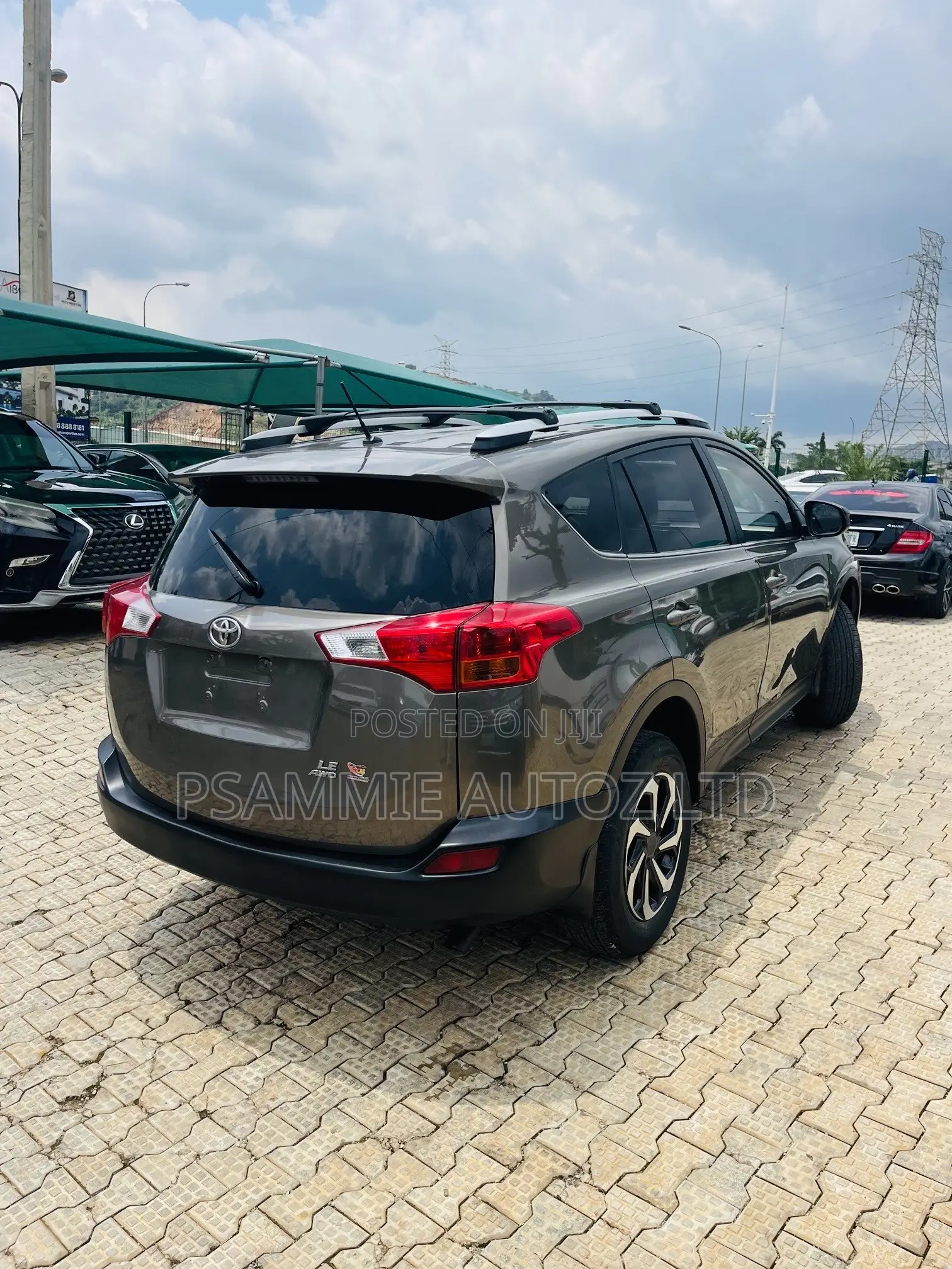 Toyota RAV4 LE 4dr SUV AWD (2.5L 4cyl 6A) 2015 Brown