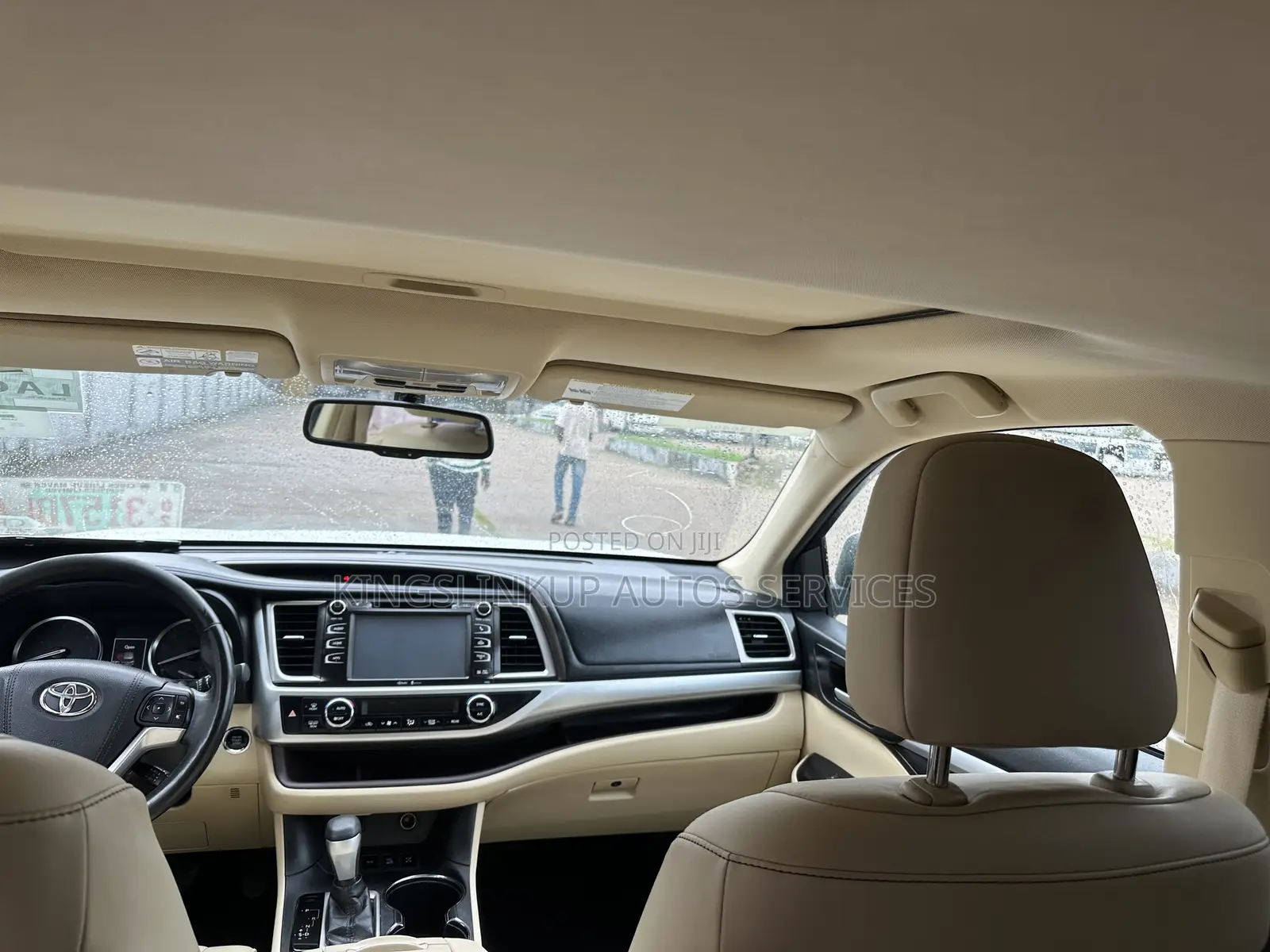 Toyota Highlander XLE 4dr SUV AWD (3.5L 6cyl 6A) 2015 Beige