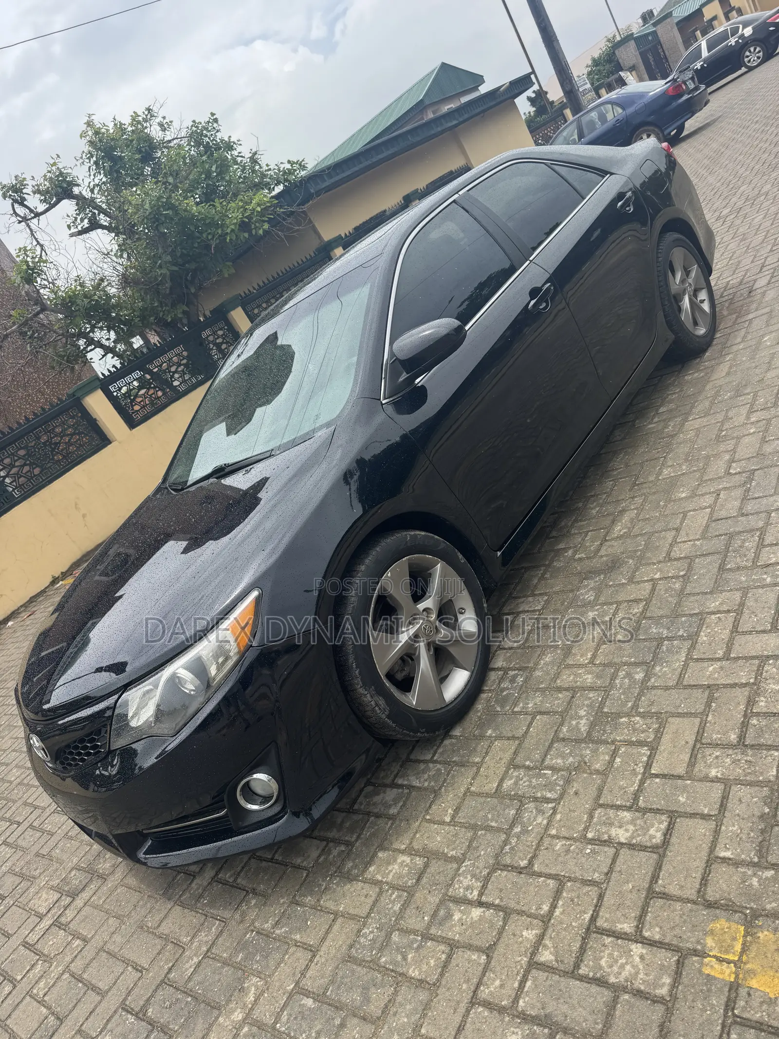 Toyota Camry SE 4dr Sedan (2.5L 4cyl 6A) 2013 Black
