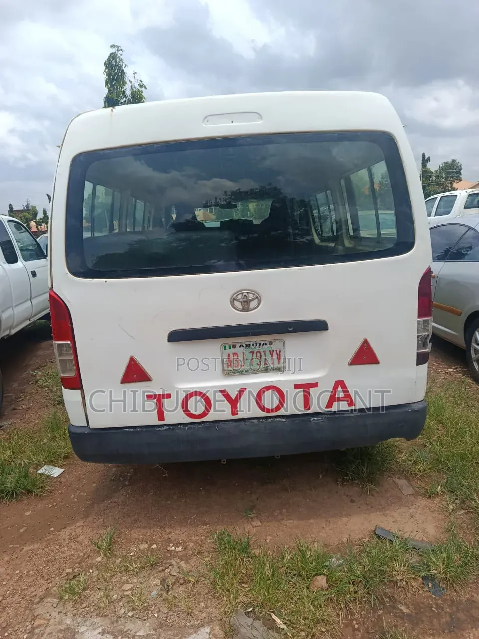 Toyota HiAce 2012 White