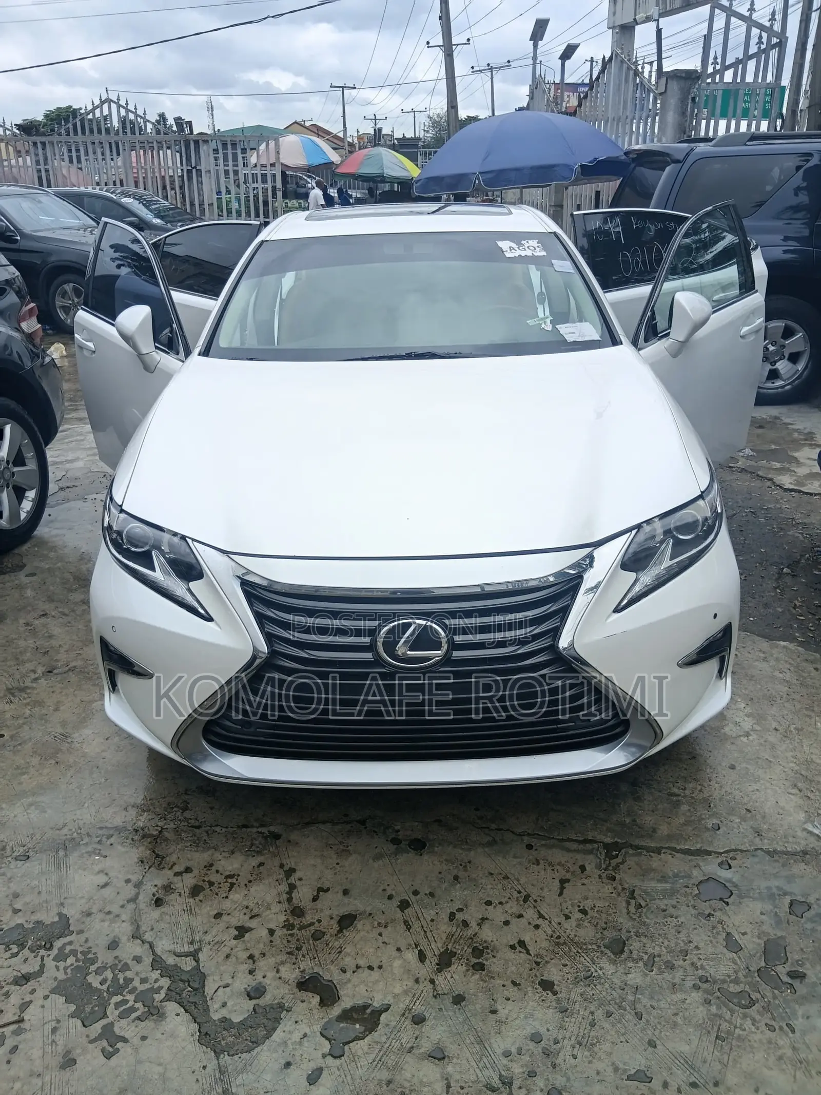 Lexus ES 350 FWD 2016 White