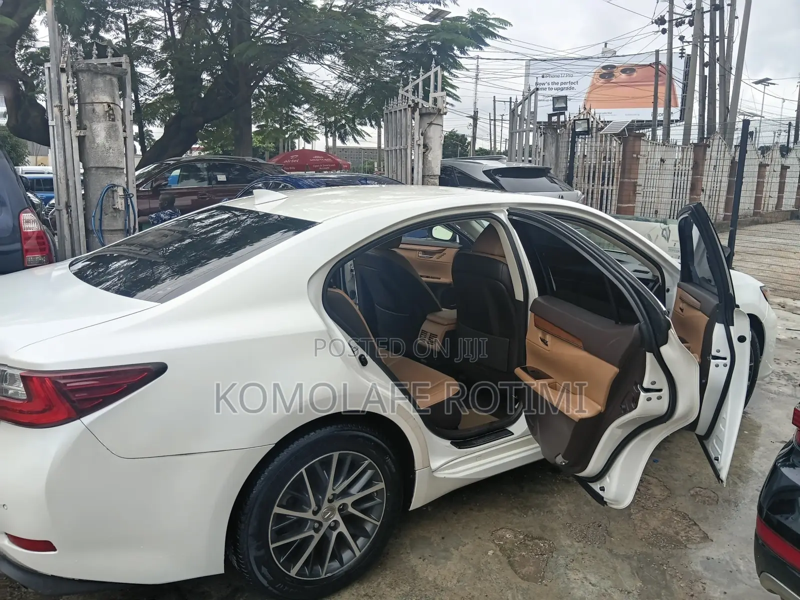 Lexus ES 350 FWD 2016 White