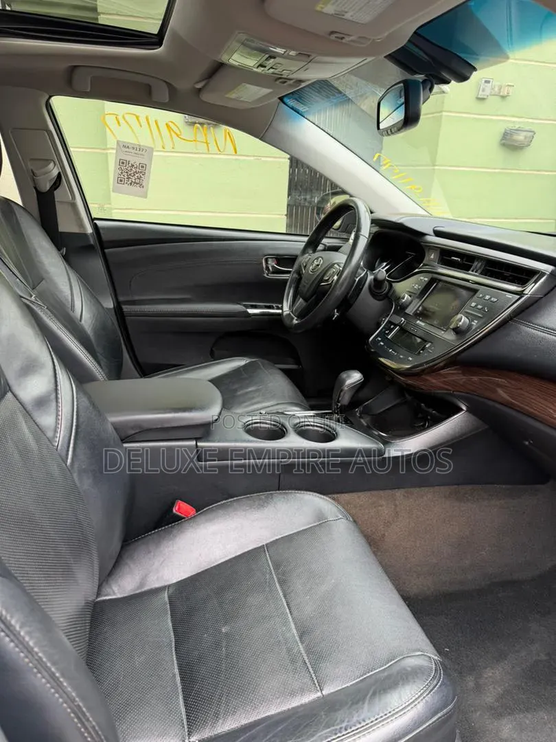 Toyota Avalon Limited Sedan FWD (3.5L 6cyl 6A) 2013 Burgundy