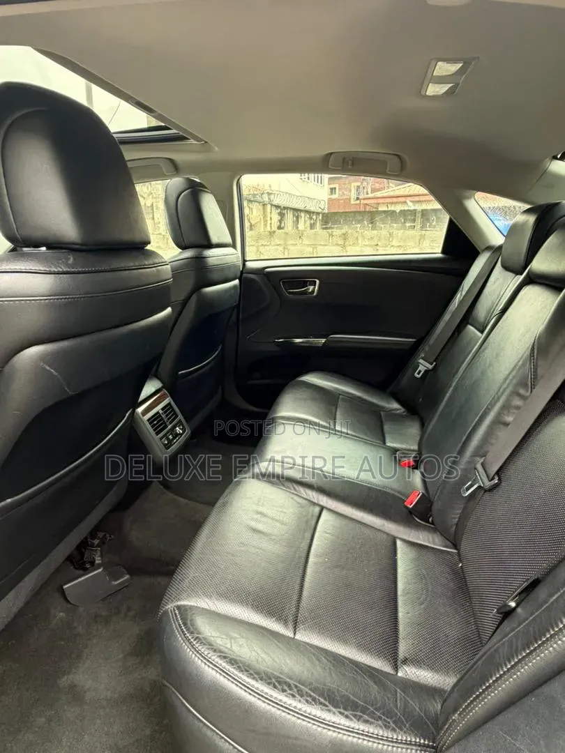 Toyota Avalon Limited Sedan FWD (3.5L 6cyl 6A) 2013 Burgundy