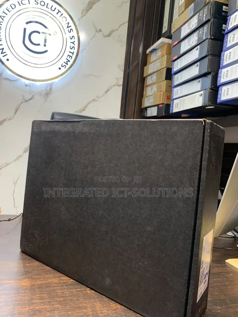 New Laptop Dell 32GB Intel Core Ultra 9 SSD 2T