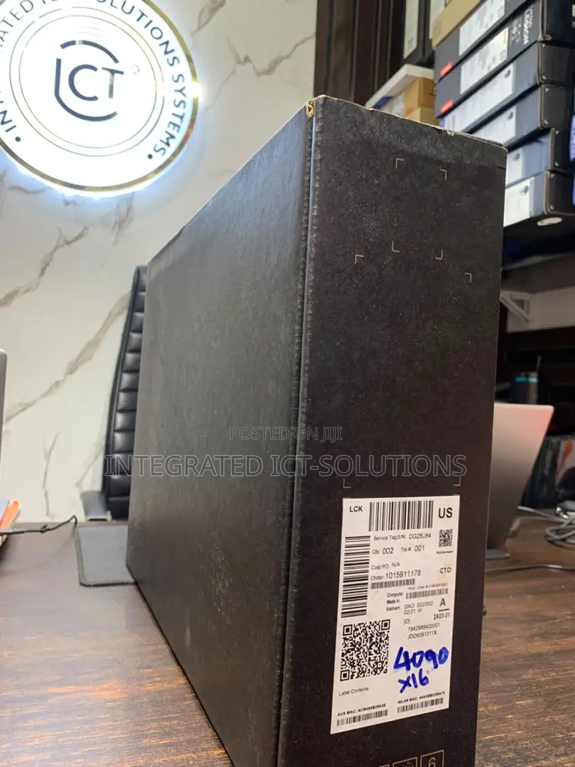New Laptop Dell 32GB Intel Core Ultra 9 SSD 2T