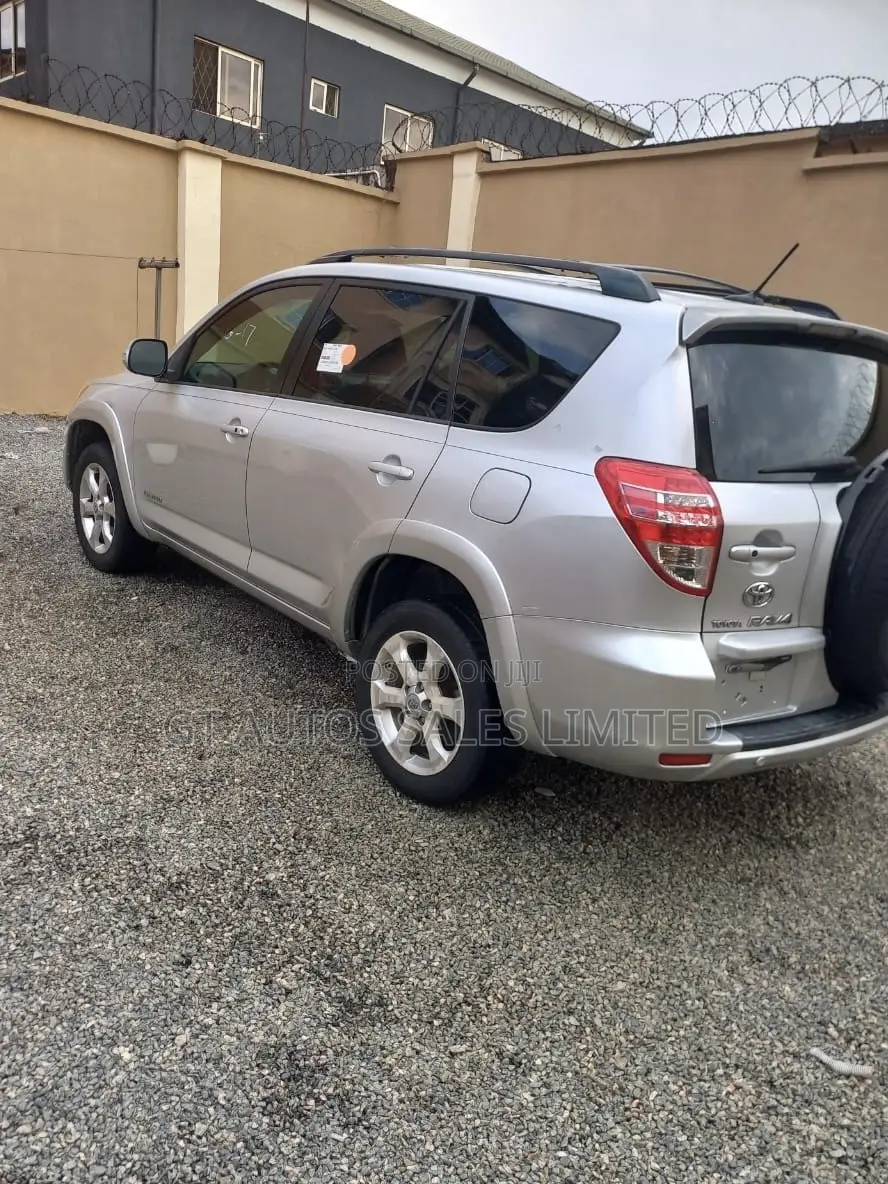 Toyota RAV4 Limited V6 2009 Silver