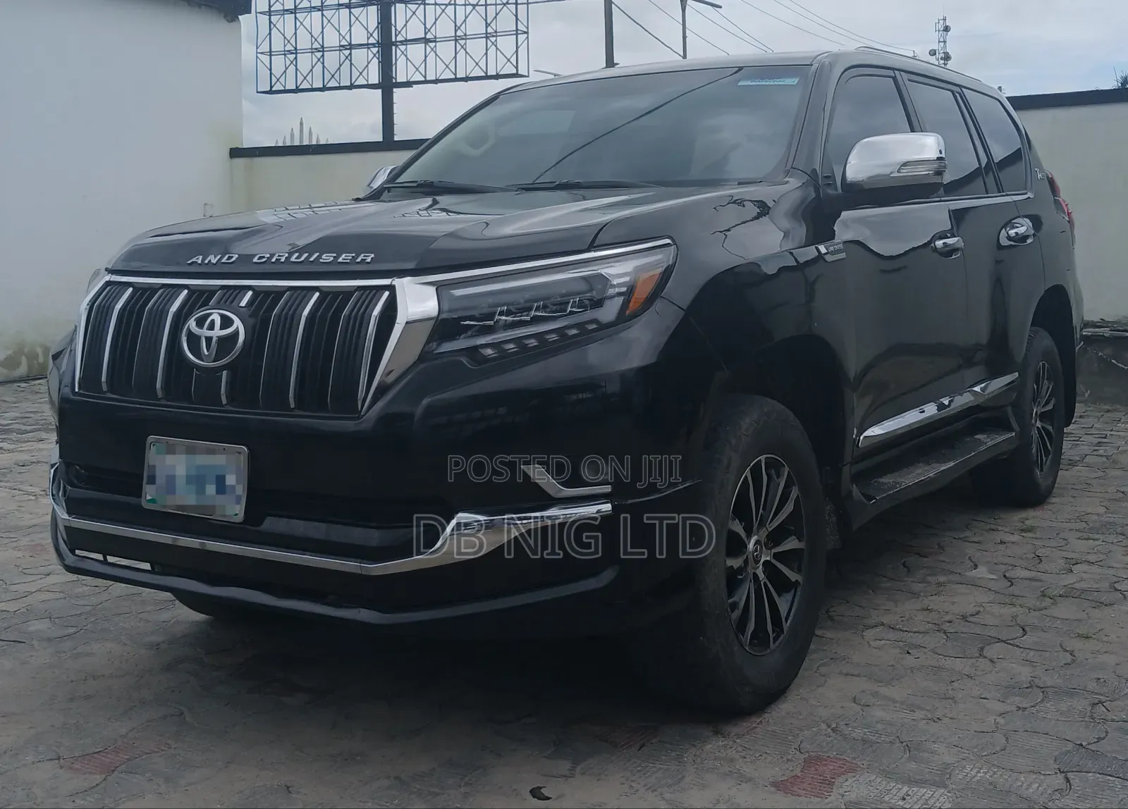 Toyota Land Cruiser 4.0 V6 DLX 2013 Black