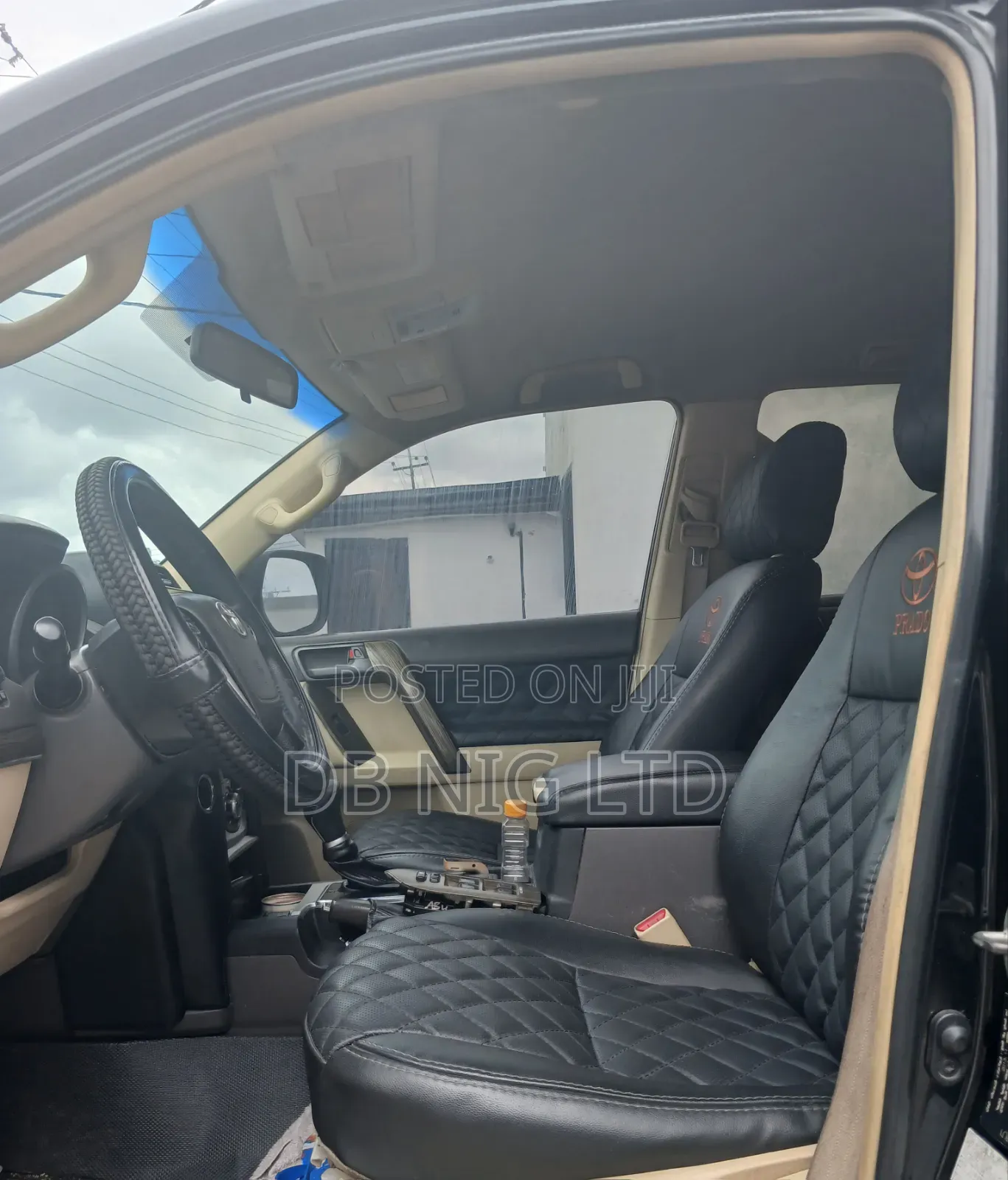 Toyota Land Cruiser 4.0 V6 DLX 2013 Black