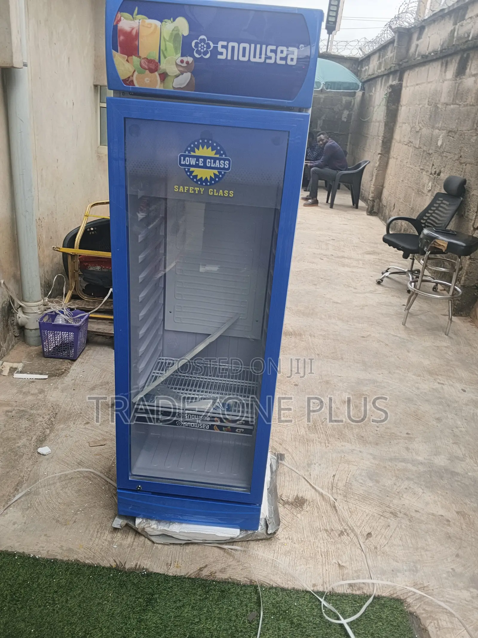 Snowsea Cooler for Retail Display