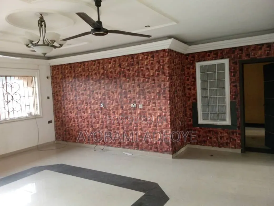 3bdrm Apartment in Sangotedo for rent