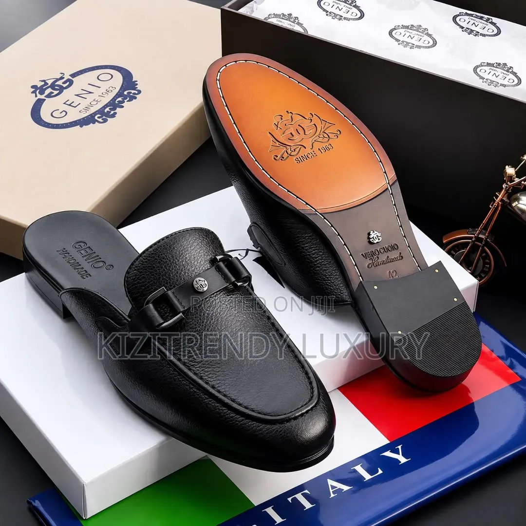 Genio
Italian Hand-Made 
Half Shoe