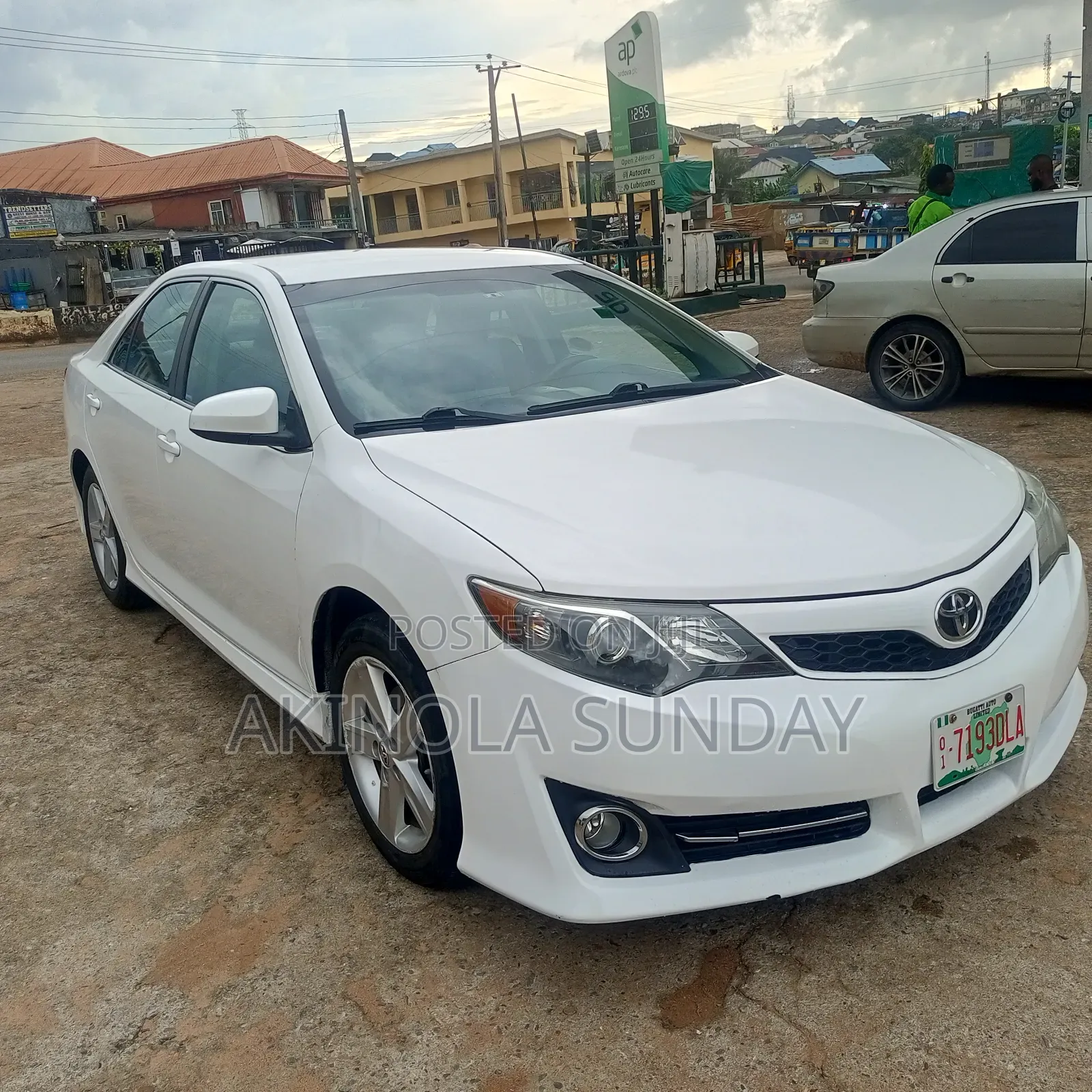 Toyota Camry 2014 White