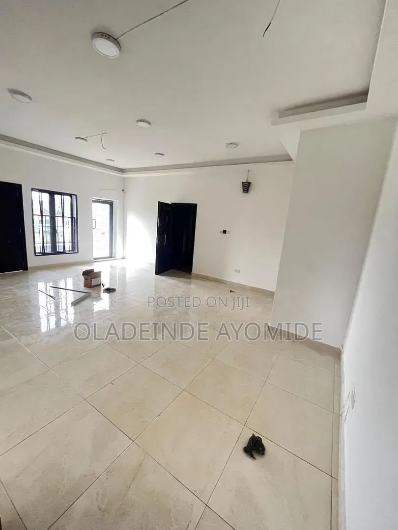 3bdrm Apartment in Oral Estate, Ikota for rent