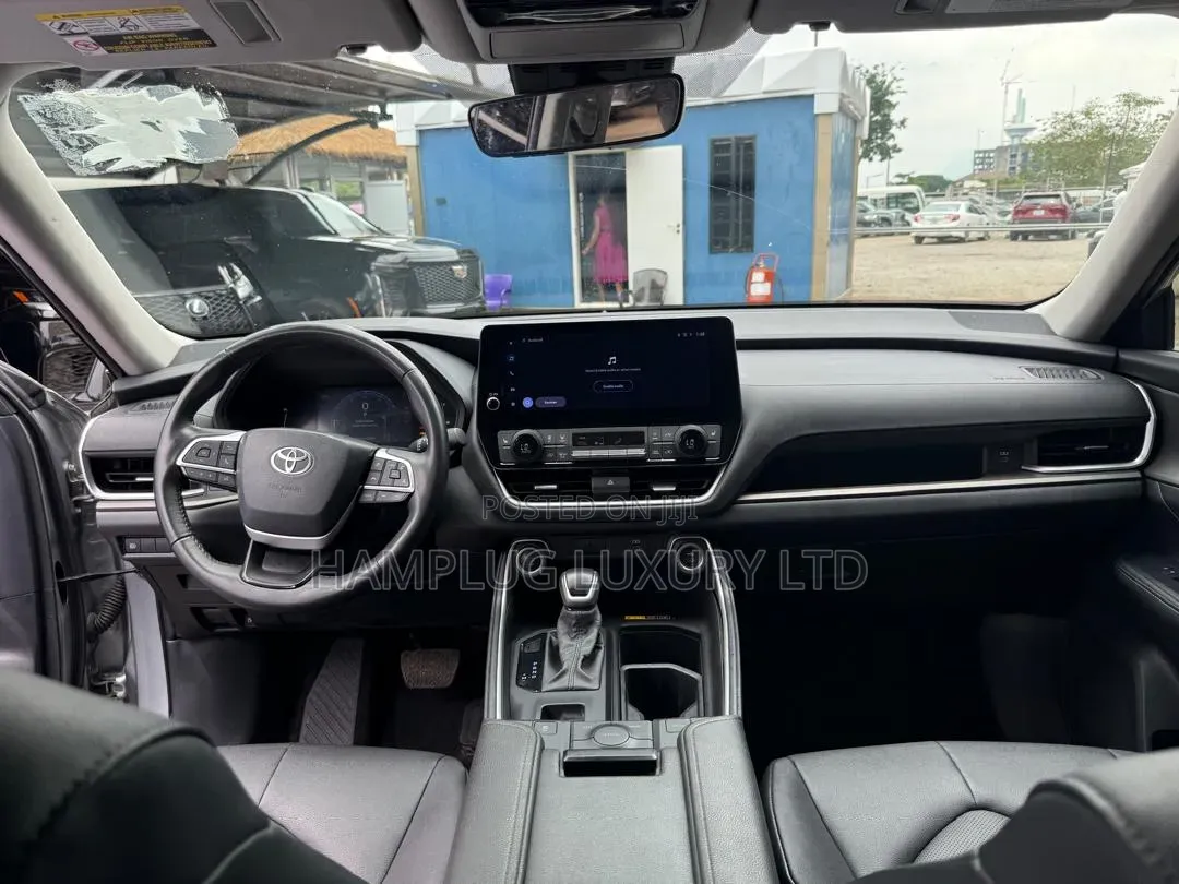 Toyota Grand Highlander 2026 Silver