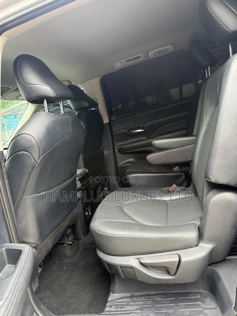 Toyota Grand Highlander 2026 Silver