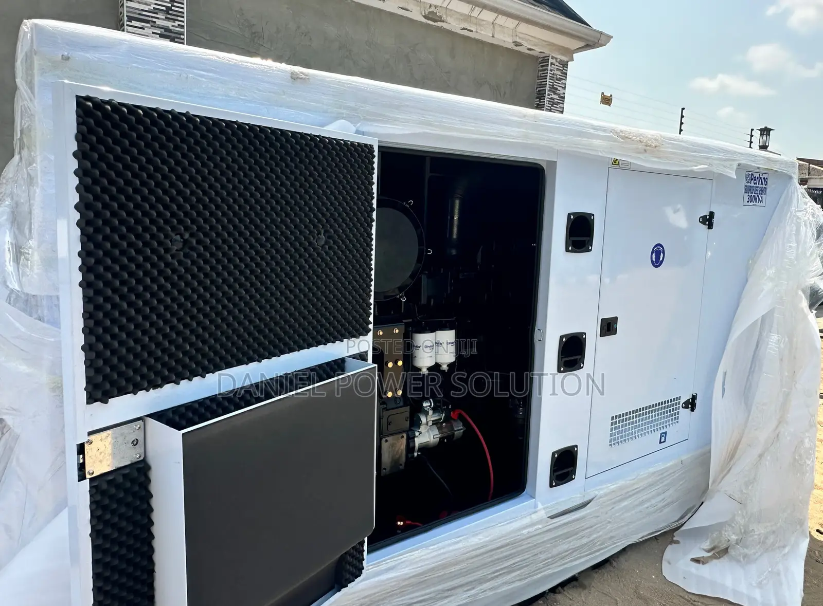 300kva Brand New Perkins Soundproof Diesel Generators