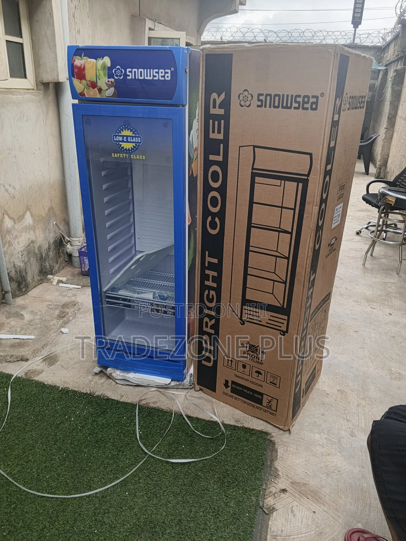 Snowsea 300L Retail Beverage Cooler