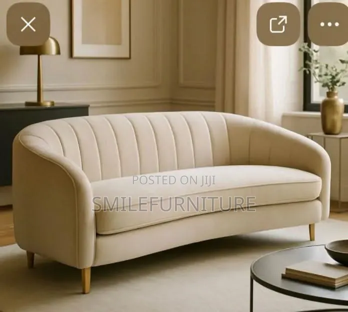 Round Sofas Chairs