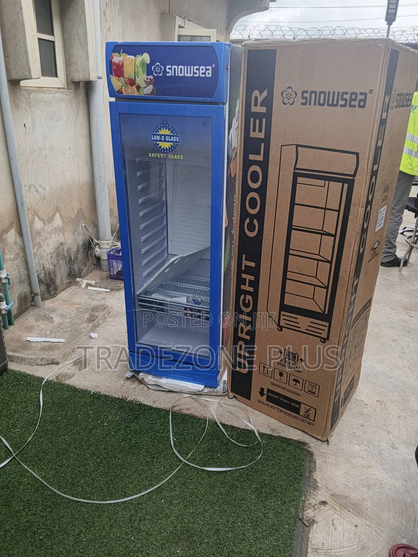 Snowsea Beverage Display Cooler for Shops