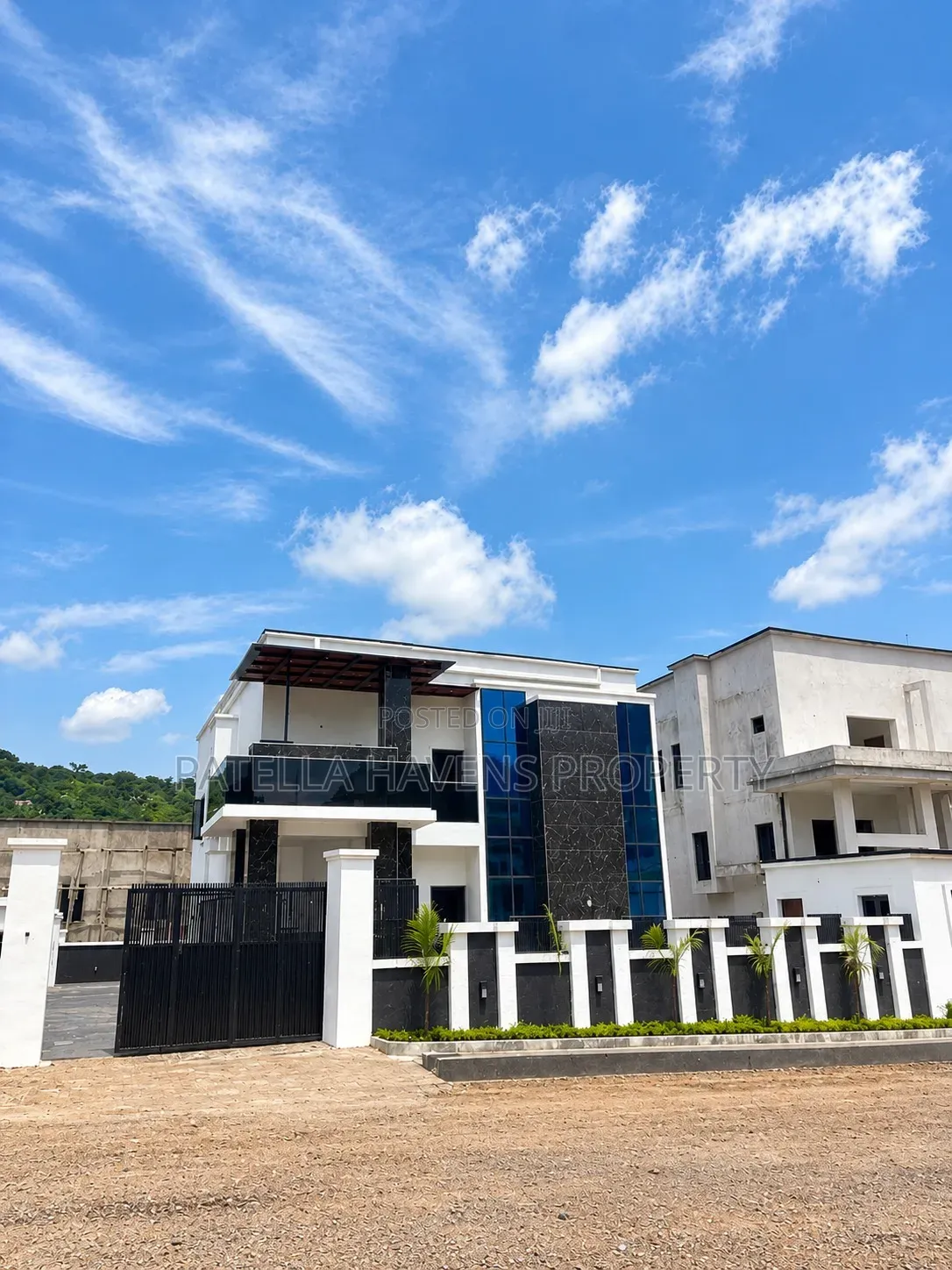5bdrm Duplex in Katampe Extension for sale
