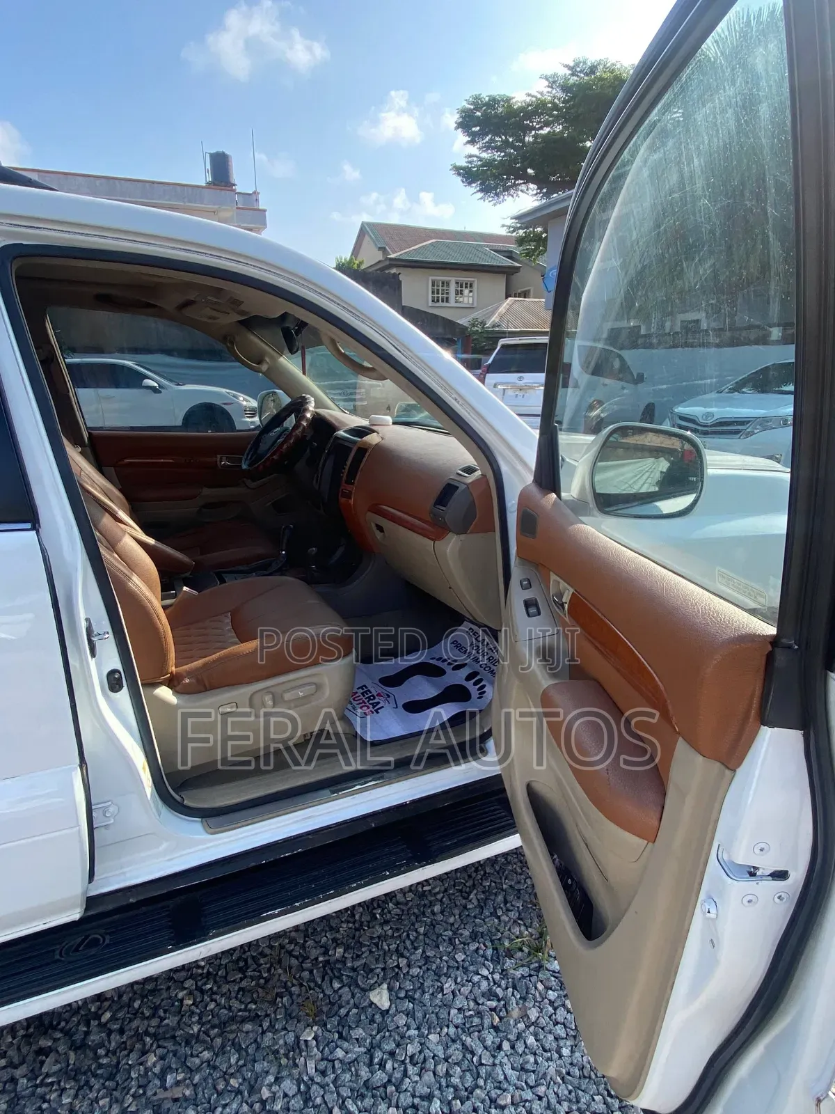 Toyota Land Cruiser Prado 2013 White