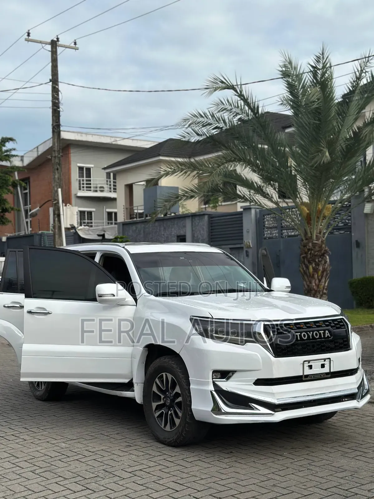Toyota Land Cruiser Prado 2015 White