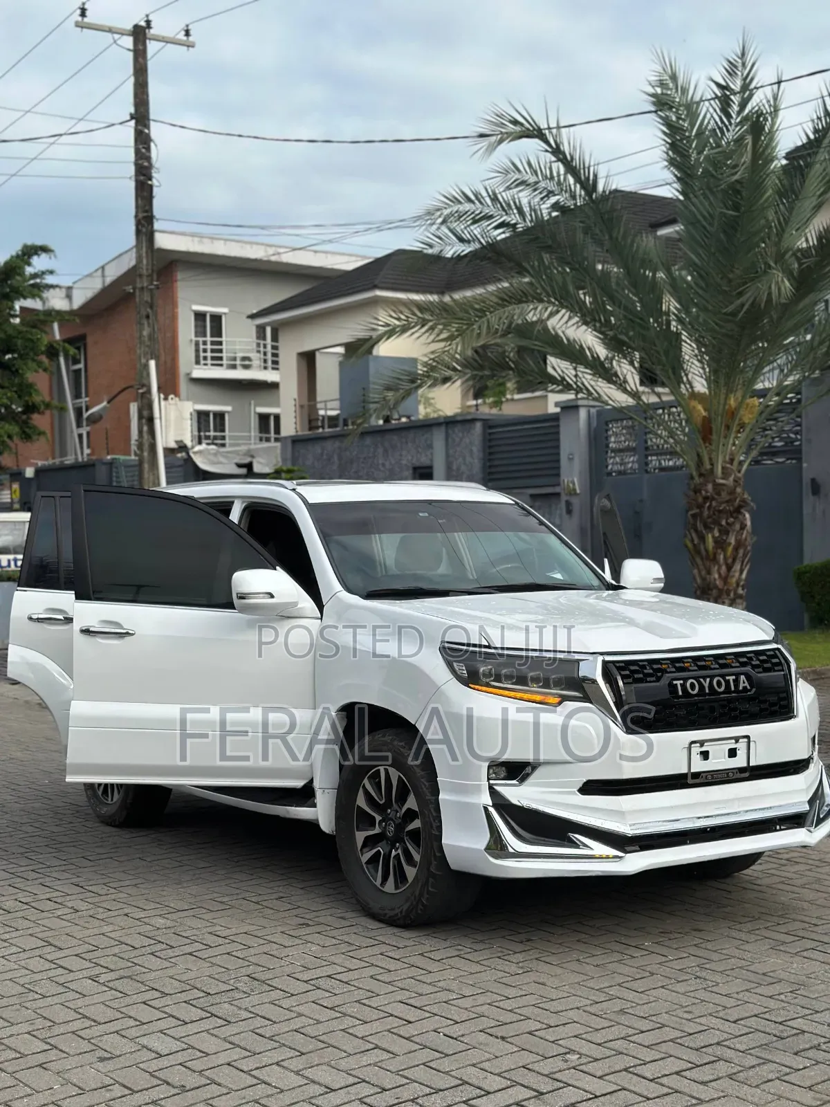 Toyota Land Cruiser Prado 2015 White