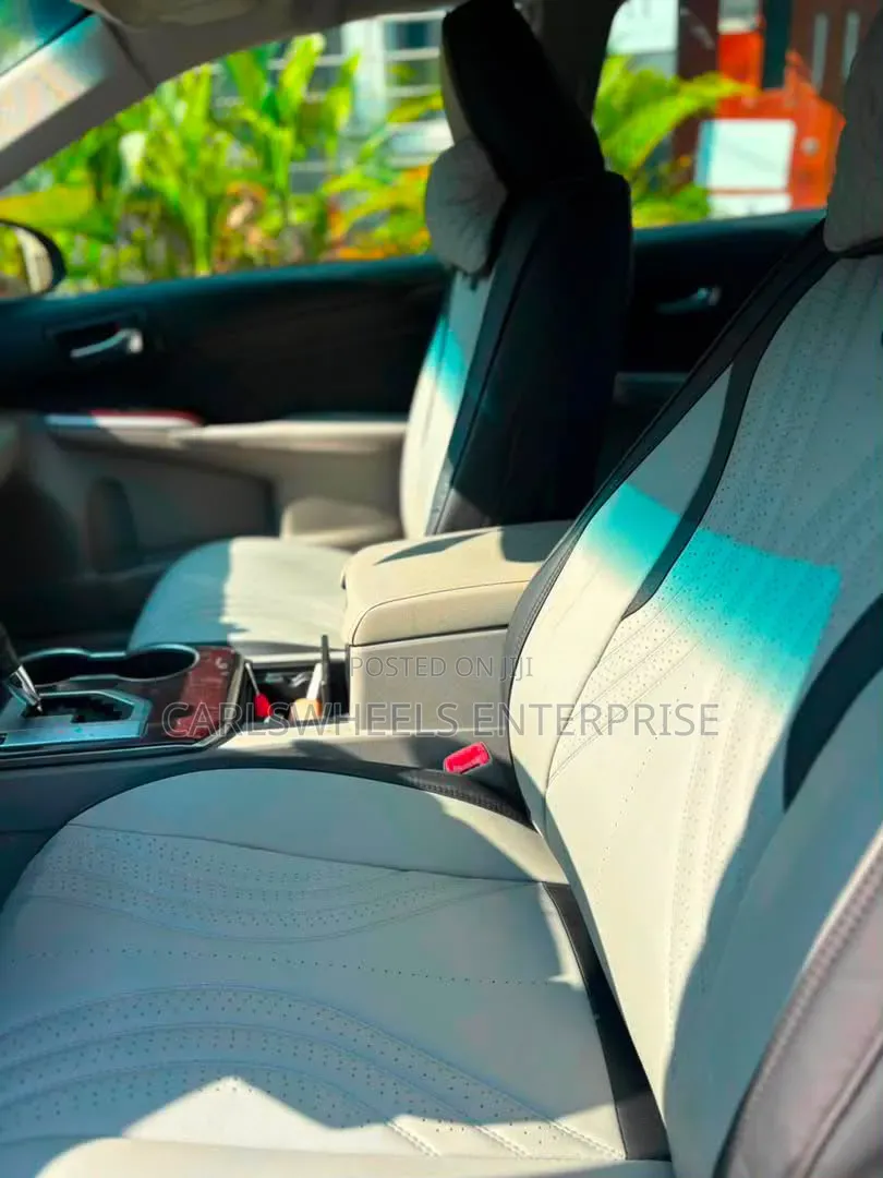 Toyota Camry XLE 4dr Sedan (2.5L 4cyl 6A) 2014 Teal