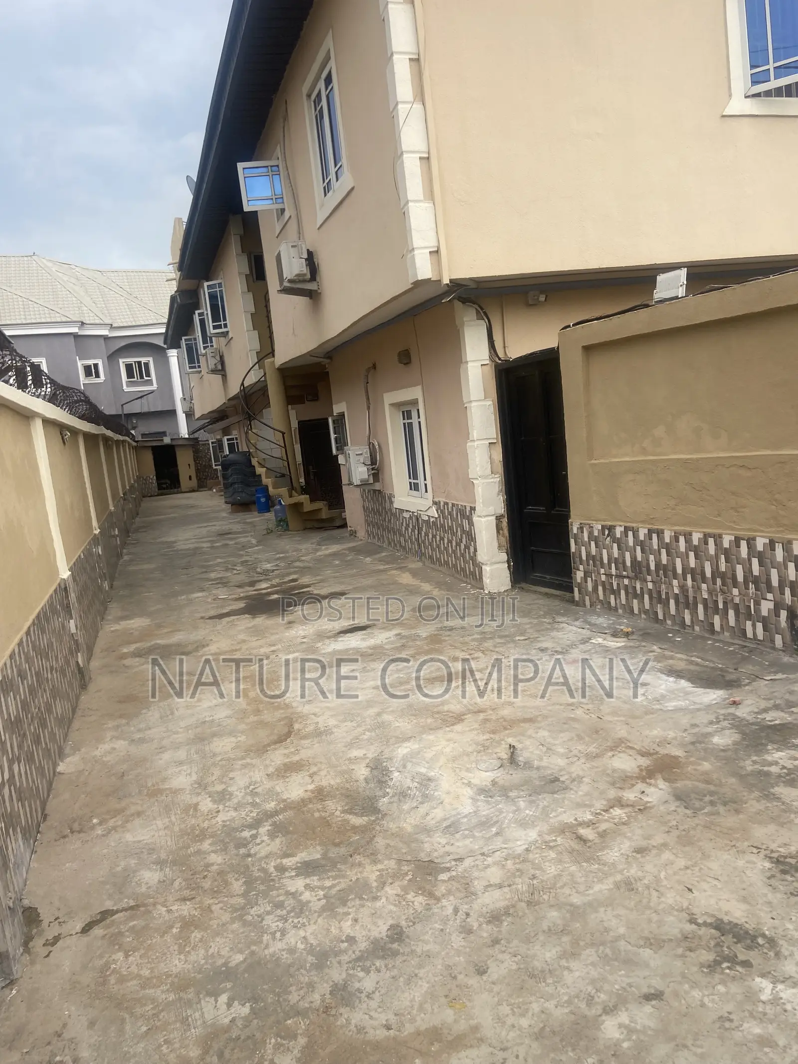 3bdrm Block of Flats in River Bank Estate, Ojodu for rent